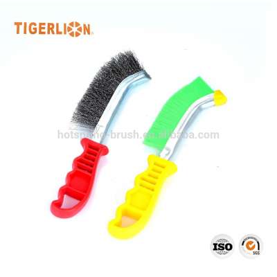 Good Quality Knife-Shape Plastic Handle Brush